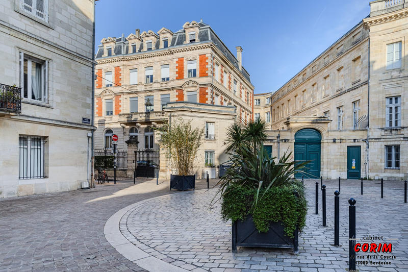 Appartement - 195 m² - 4 pièces