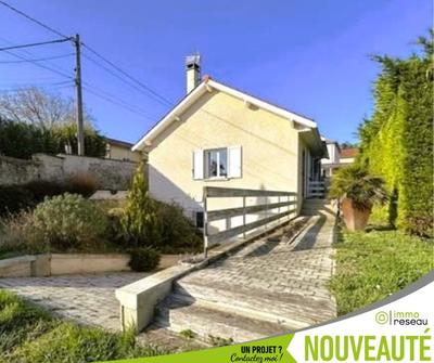 Maison - 100 m² - 4 pièces