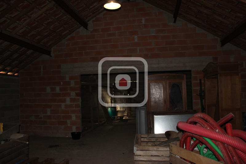 Maison - 260 m² - 8 pièces