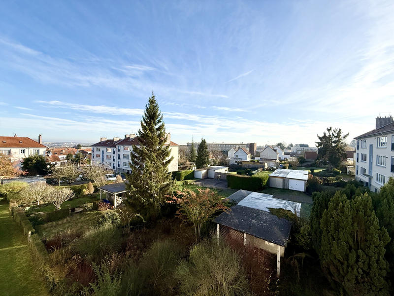 Appartement - 97 m² - 5 pièces