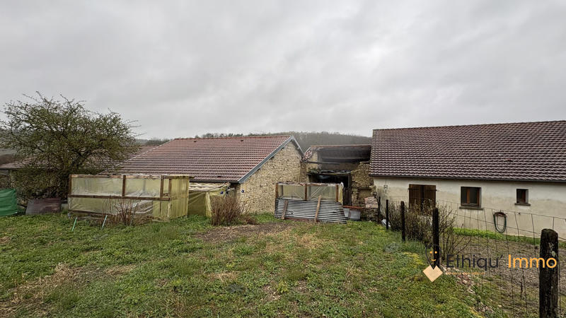 Maison ancienne - 195 m² - 2 pièces