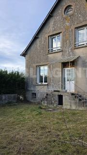 Maison ancienne - 232 m² - 9 pièces