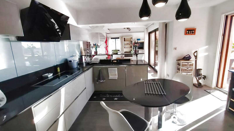 Appartement - 130 m² - 5 pièces