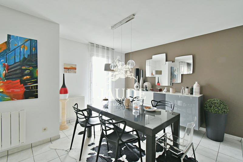 Appartement - 91 m² - 3 pièces