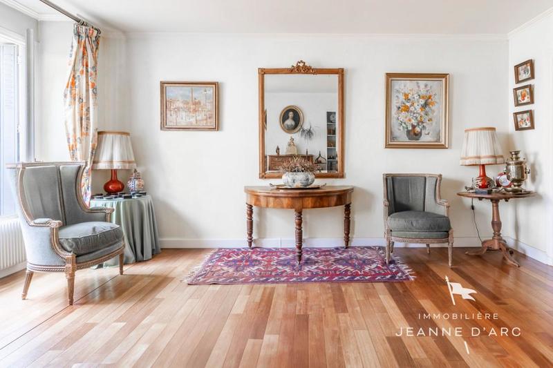 Appartement - 99 m² - 4 pièces