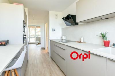 Appartement - 75 m² - 4 pièces