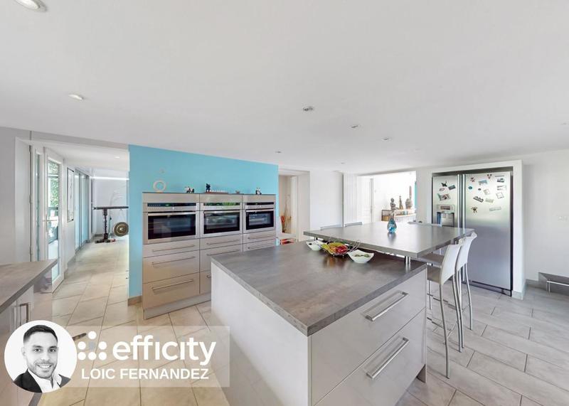 Maison - 189 m² - 6 pièces