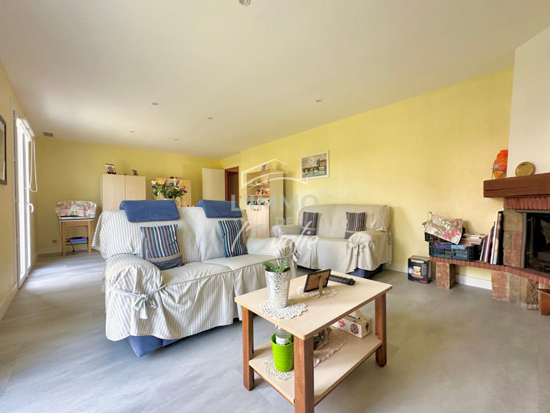 Maison - 99 m² - 5 pièces