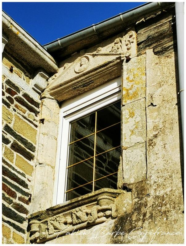 Maison - 260 m² - 7 pièces