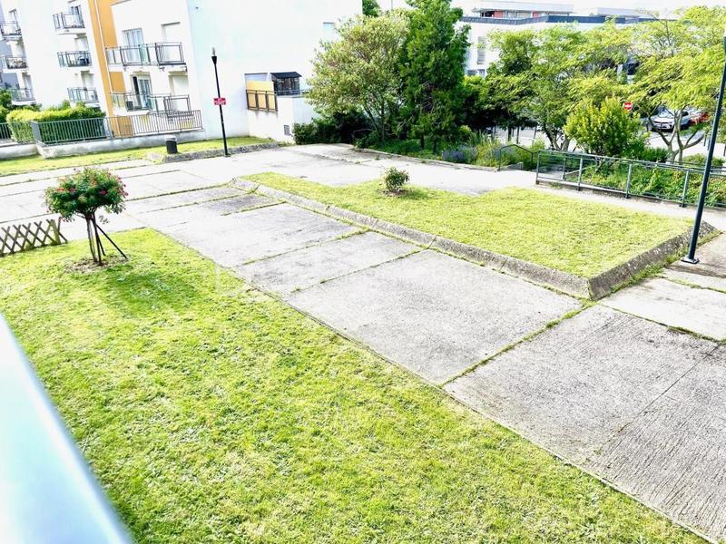 Appartement - 96 m² - 5 pièces