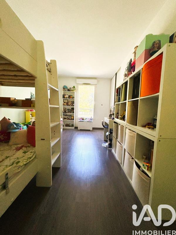 Appartement - 80 m² - 3 pièces