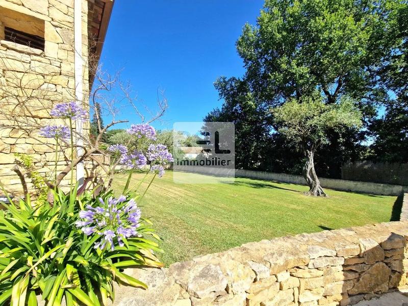 Propriété - 144 m² - 6 pièces