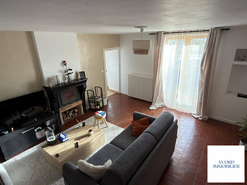 Maison - 90 m² - 4 pièces