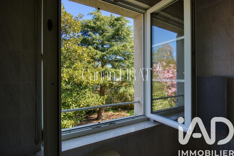 Maison - 184 m² - 7 pièces