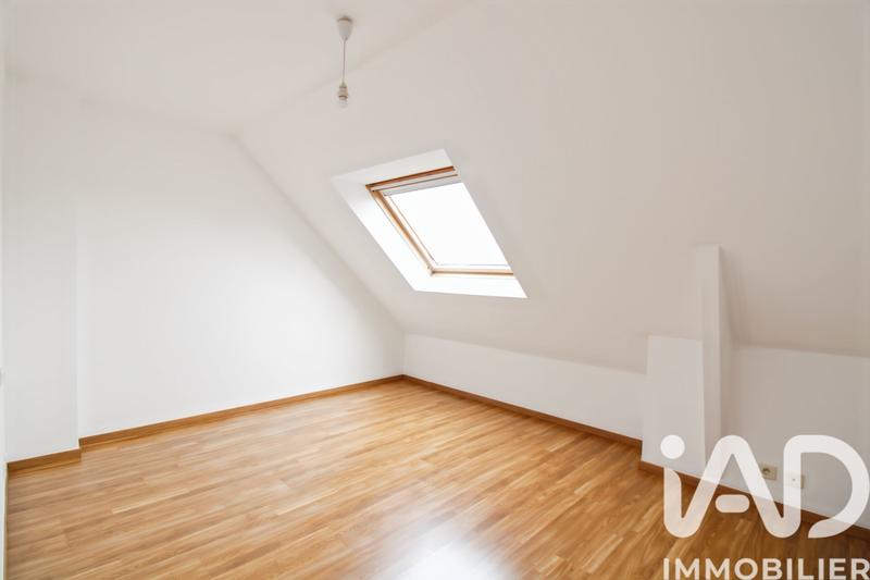 Maison - 93 m² - 5 pièces