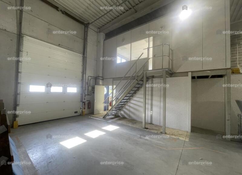 Local d'activité / Entrepôt - 2 130 m²