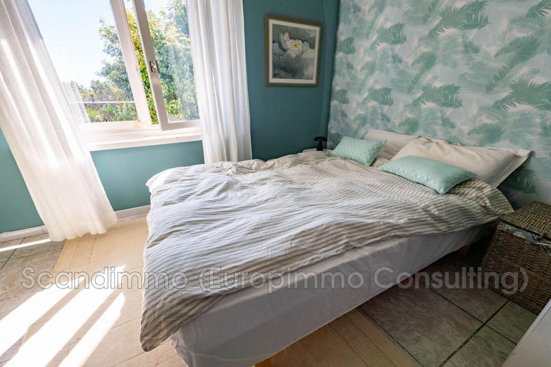 Maison - 234 m² - 9 pièces