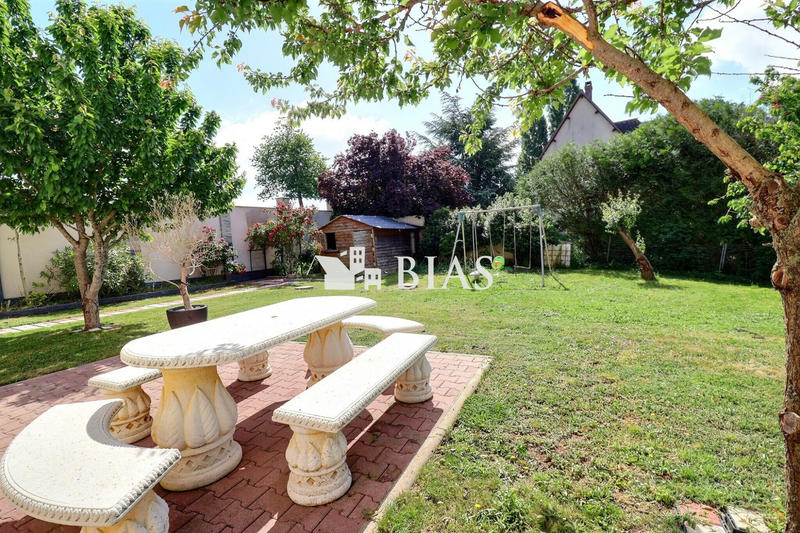 Maison - 191 m² - 8 pièces