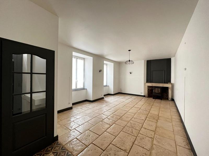 Maison - 259 m² - 8 pièces