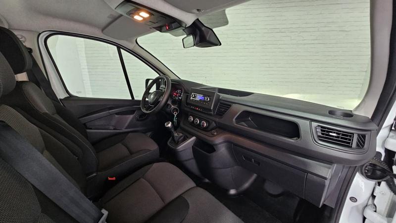 Renault Trafic L2 dCi 150 Zen 2 portes lat - Clim Ar radar 9 places
