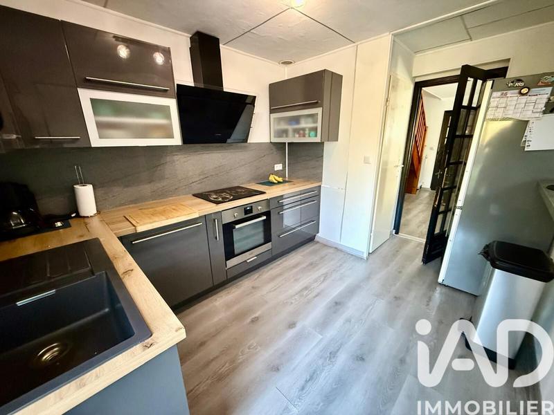 Maison - 80 m² - 4 pièces