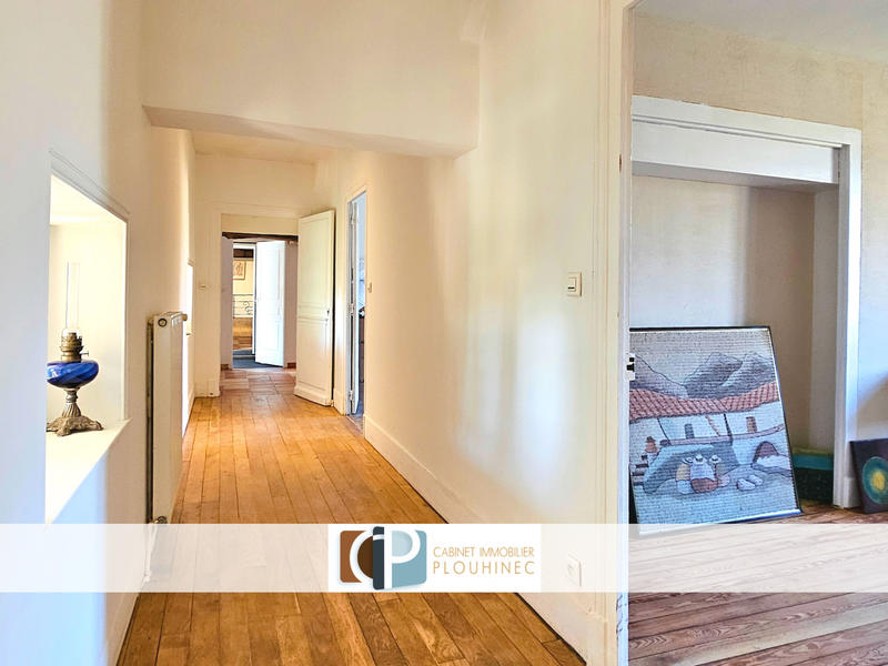 Maison - 180 m² - 5 pièces