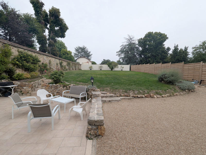 Maison - 210 m² - 7 pièces