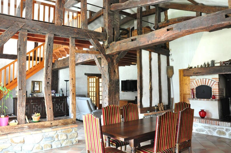 Maison - 209 m² - 6 pièces