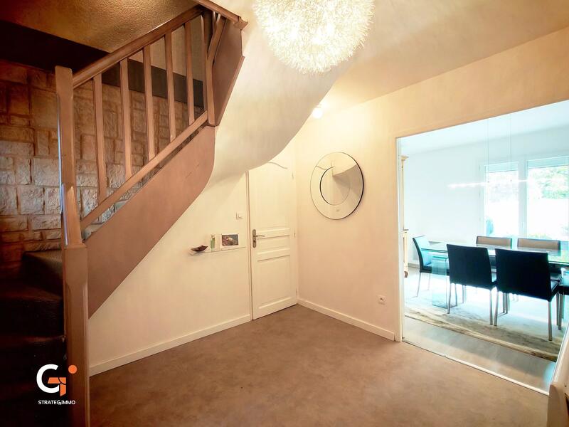 Maison - 105 m² - 5 pièces