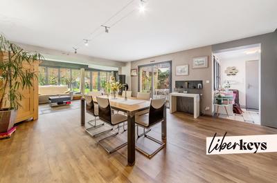 Maison - 161 m² - 6 pièces