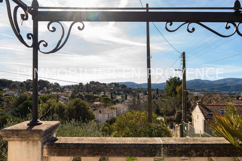 Maison traditionnelle - 95 m² - 3 pièces