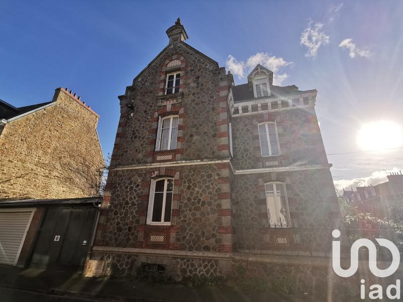 Maison - 187 m² - 8 pièces