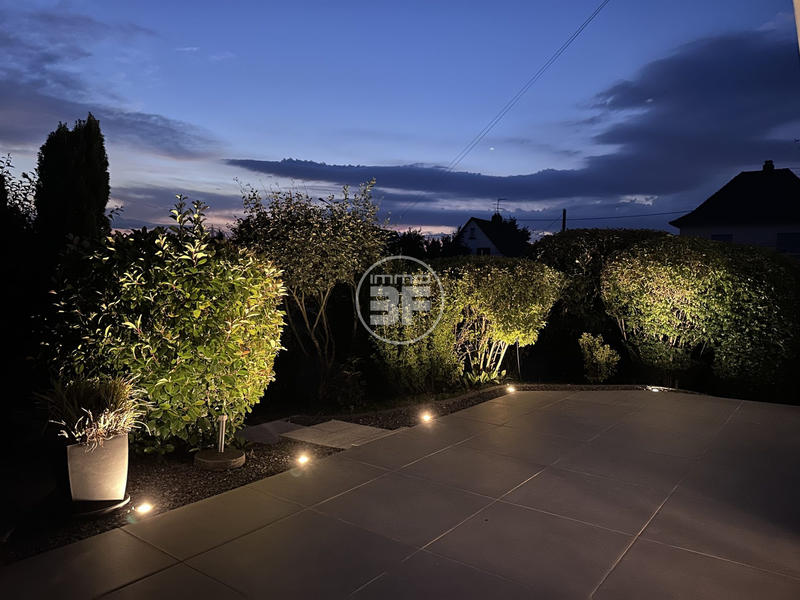 Maison - 256 m² - 7 pièces