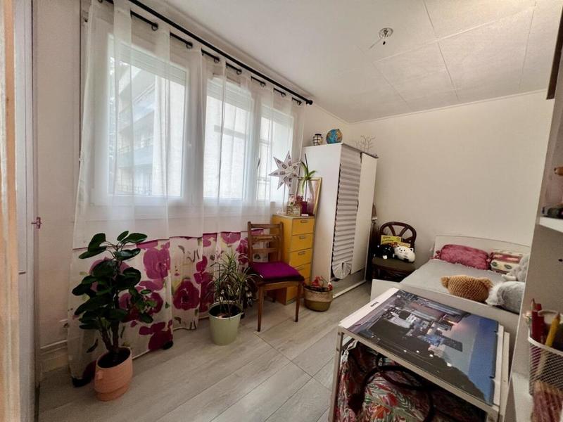 Appartement - 82 m² - 4 pièces