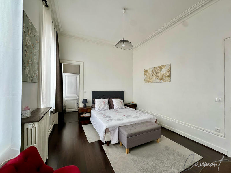 Maison - 158 m² - 7 pièces