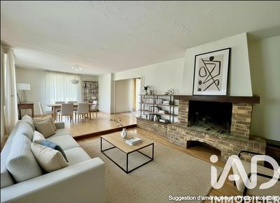 Maison - 159 m² - 8 pièces