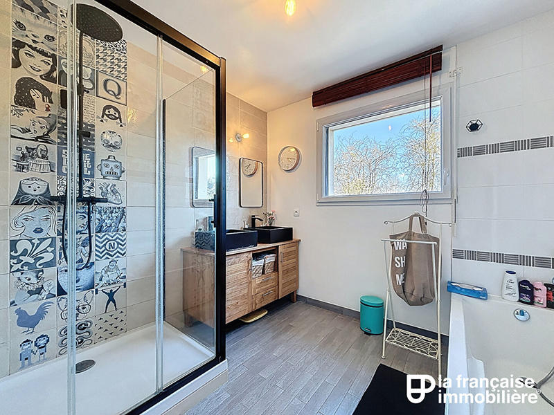 Maison - 133 m² - 6 pièces