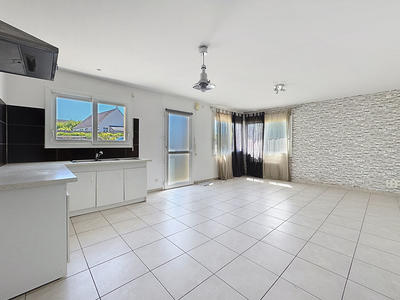 Maison - 169 m² - 12 pièces