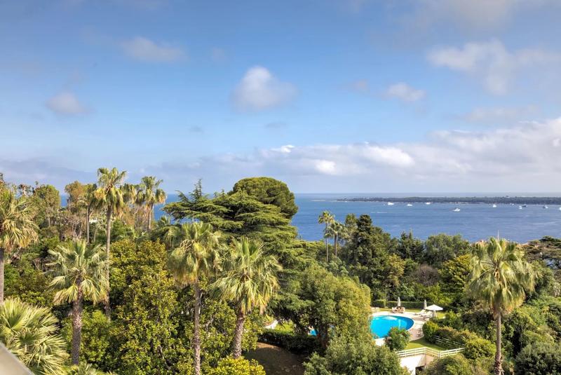 Appartement - 125 m² - 4 pièces