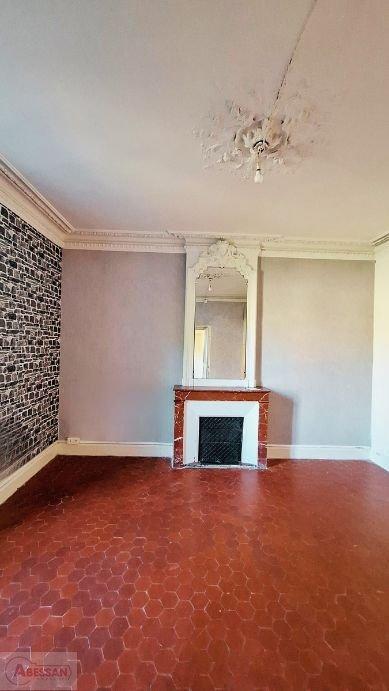 Maison - 226 m² - 9 pièces