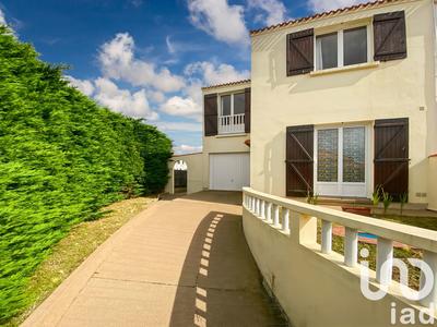 Maison - 90 m² - 5 pièces