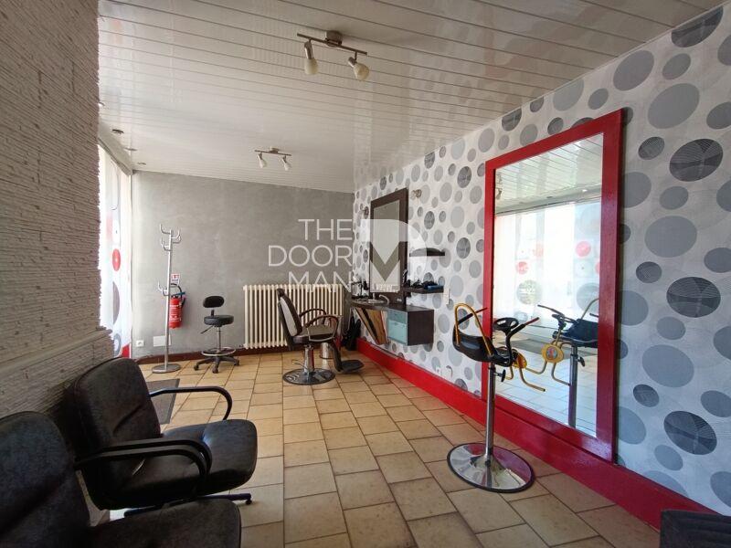 Maison - 612 m² - 11 pièces