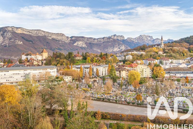 Appartement - 197 m² - 7 pièces