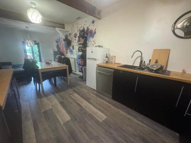 Immeuble - 168 m² - 8 pièces