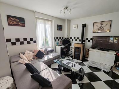 Maison - 87 m² - 5 pièces