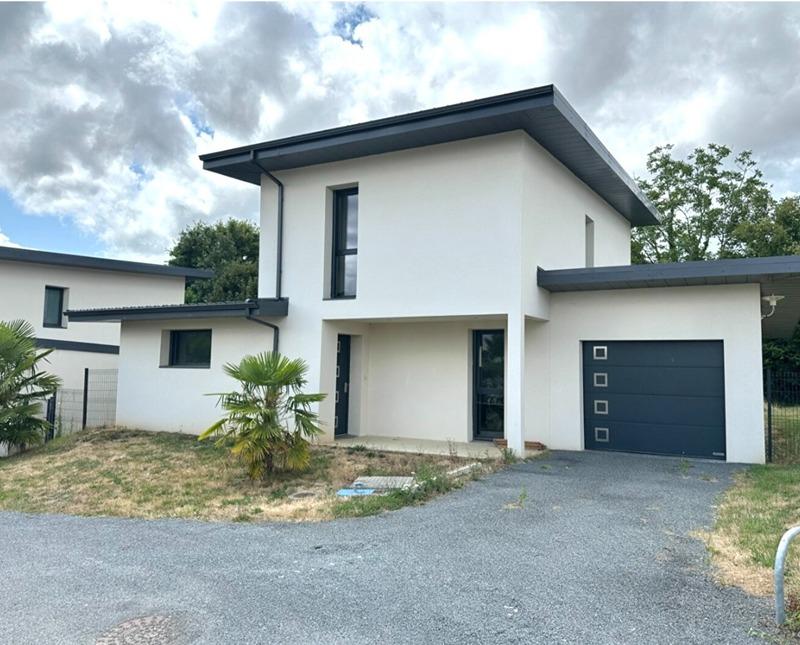 Maison - 108 m² - 5 pièces