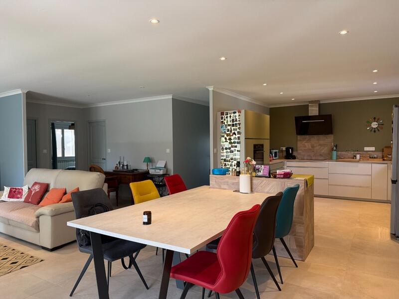 Maison - 101 m² - 4 pièces