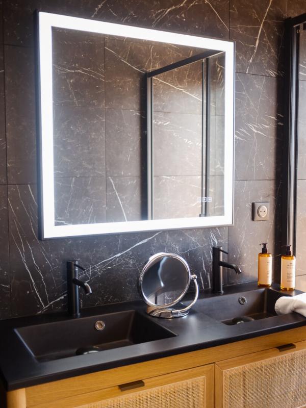 Maison - 240 m² - 10 pièces