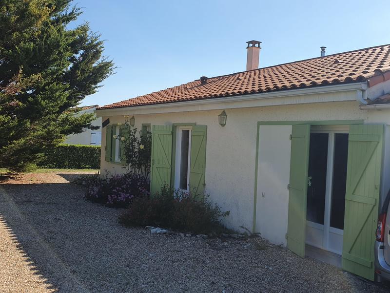 Maison - 90 m² - 5 pièces
