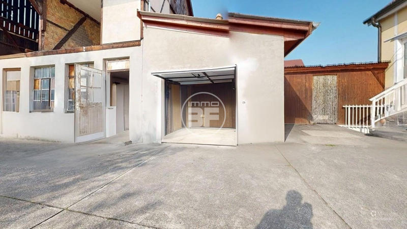 Maison traditionnelle - 150 m² - 6 pièces